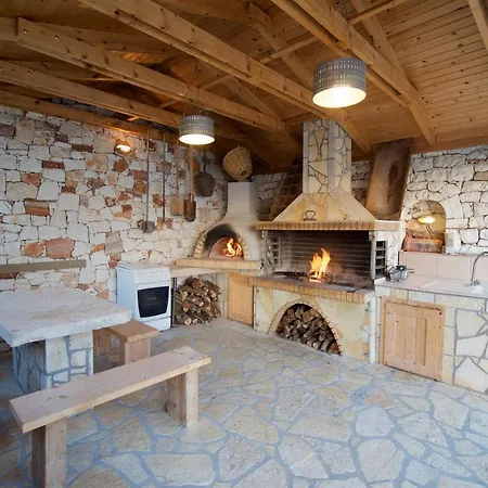 Fotini Daire Agia Efimia