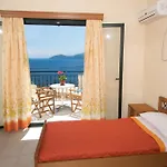 佛蒂尼酒店 Agia Efimia